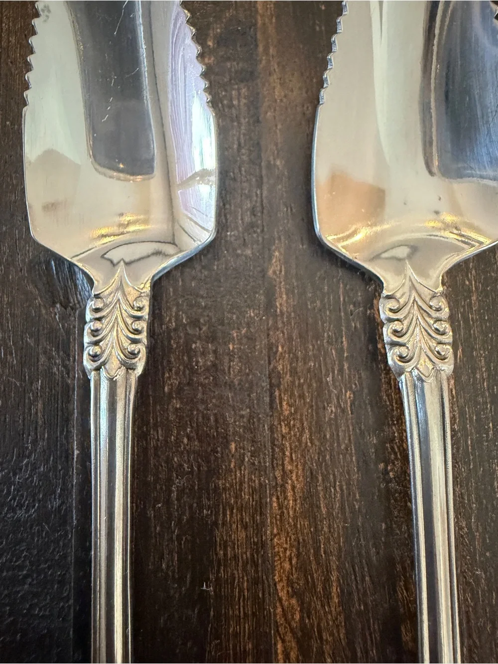 Lot of 2 Continental Stainless Korea Pie Cake Servers Serrated Floral 6.75”